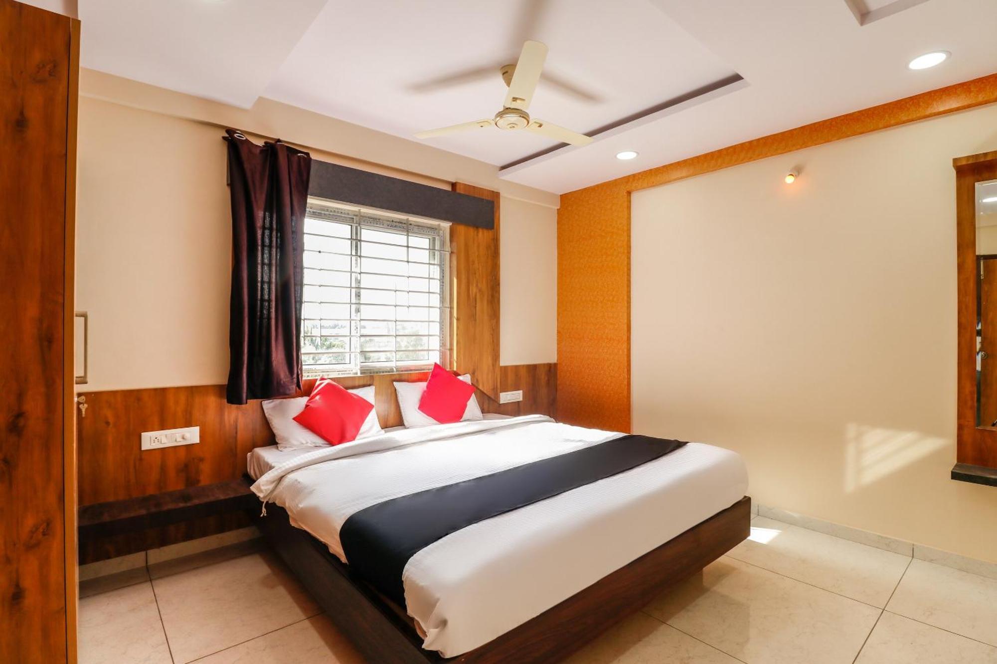 Hotel Capital O N R Residency Yelahanka Exterior foto