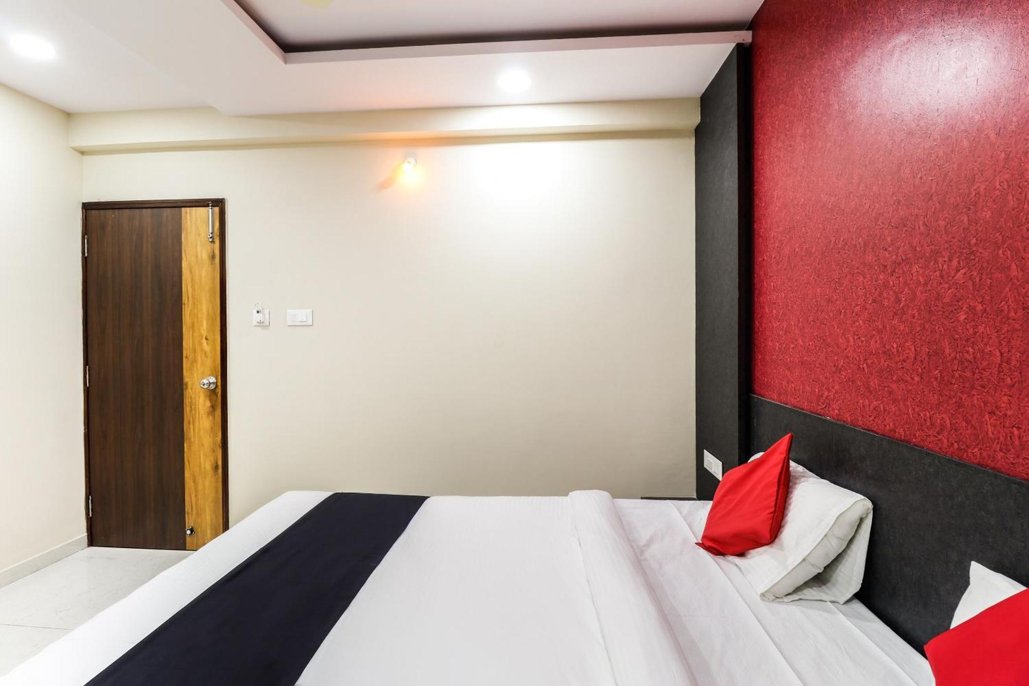 Hotel Capital O N R Residency Yelahanka Exterior foto